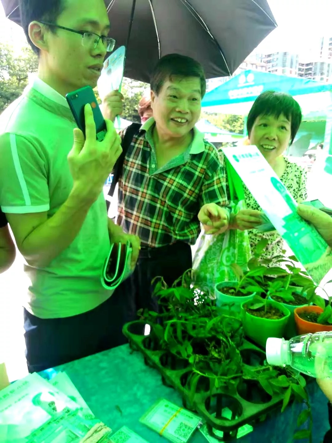 面對(duì)各種中醫(yī)藥知識(shí)提問，市民踴躍作答